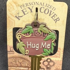 Hug Me Personalized Key Cover with Leaf Design